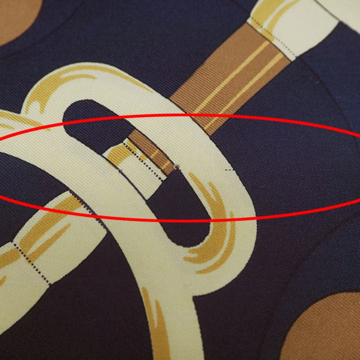 H.d'ORiGNY x Eperon Golden Black Spur 90 (Good) HERMES Hermes d'or Muffler Scarf Yellow Pellier Carre Pre-Owned