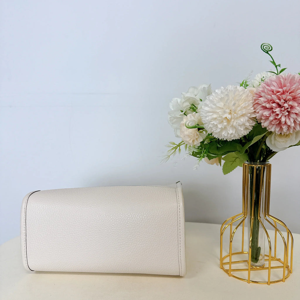 Tote Dempsey IN 22 Chalk CO971 Coach