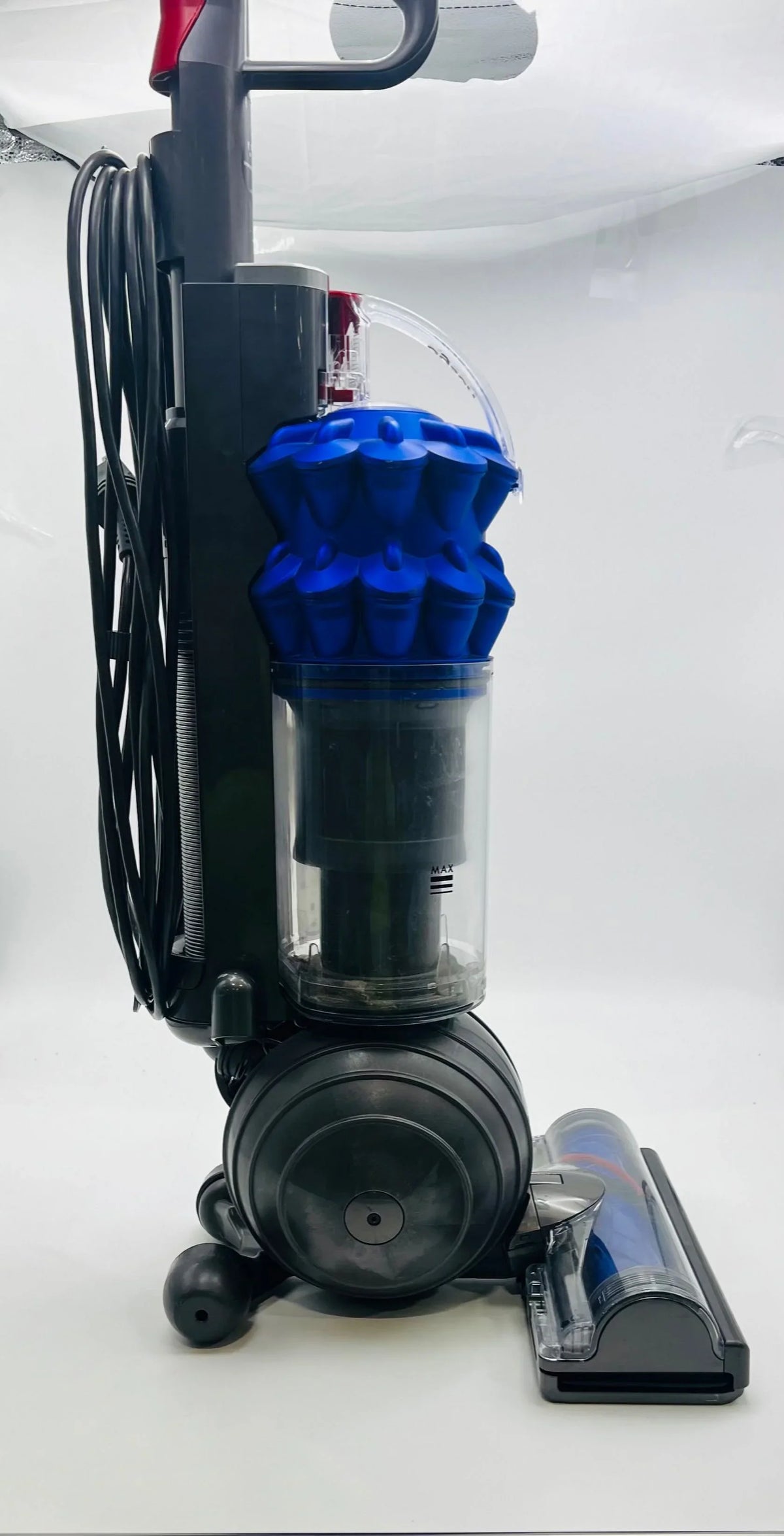 DC50 Vacuum Box Dyson 209456-02 Open Upright Iron/Blue Allergy Ball Compact