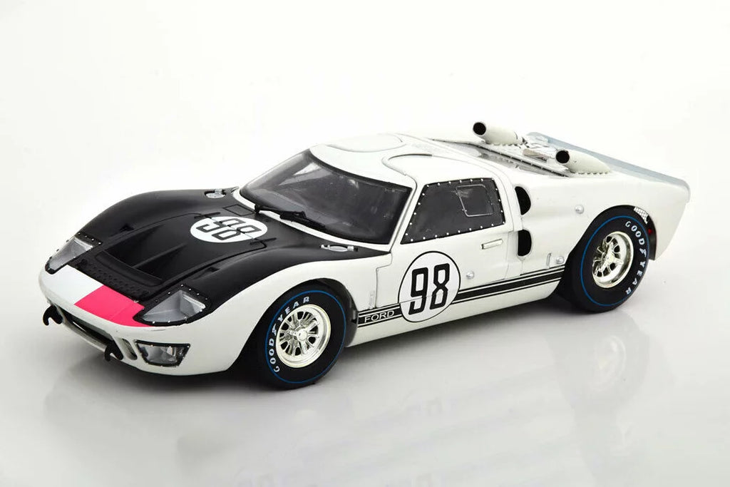 '- GT-40 Car Ford Toy Model SC415W Shelby White 1966 - II #98, scale 1/18 MK Collectibles Diecast Shelby
