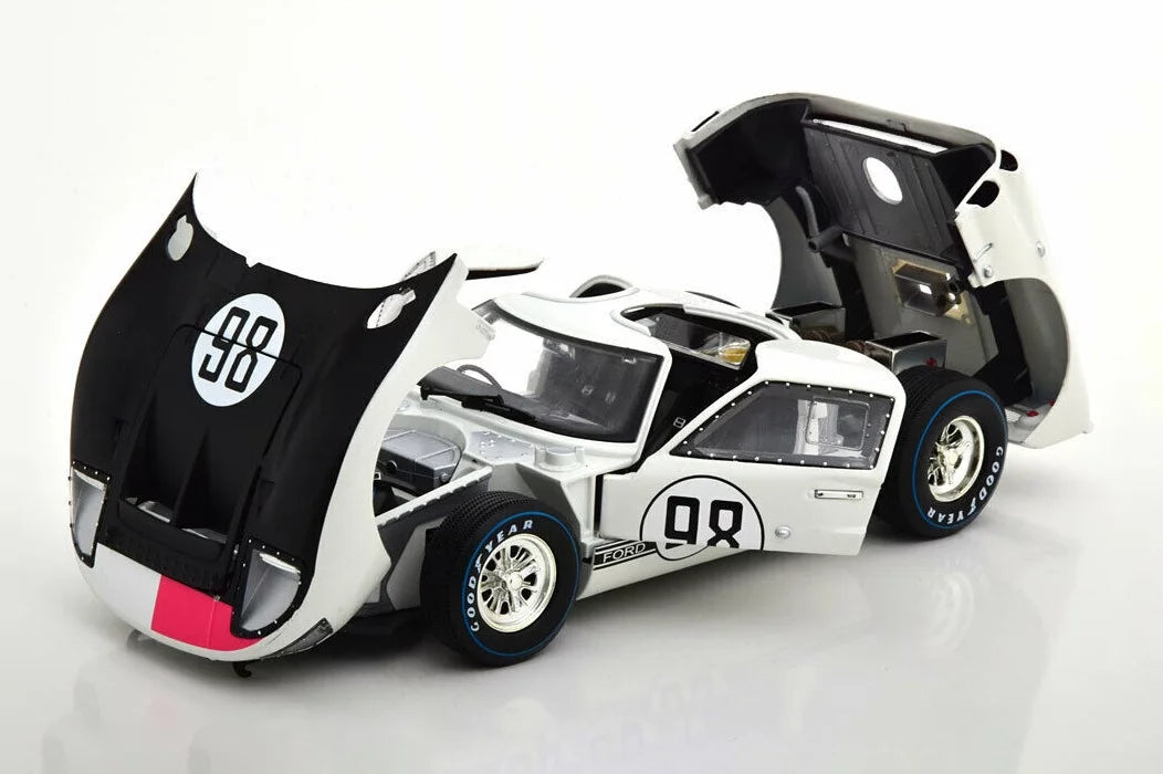 '- GT-40 Car Ford Toy Model SC415W Shelby White 1966 - II #98, scale 1/18 MK Collectibles Diecast Shelby