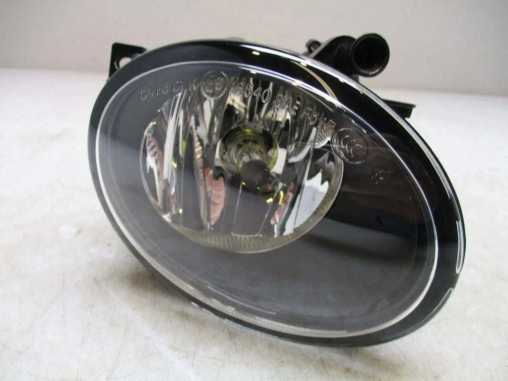 Sprinter Fog Bumper Pre-Owned RH Mercedes Mounted Light (Good) 2023 OEM Passenger