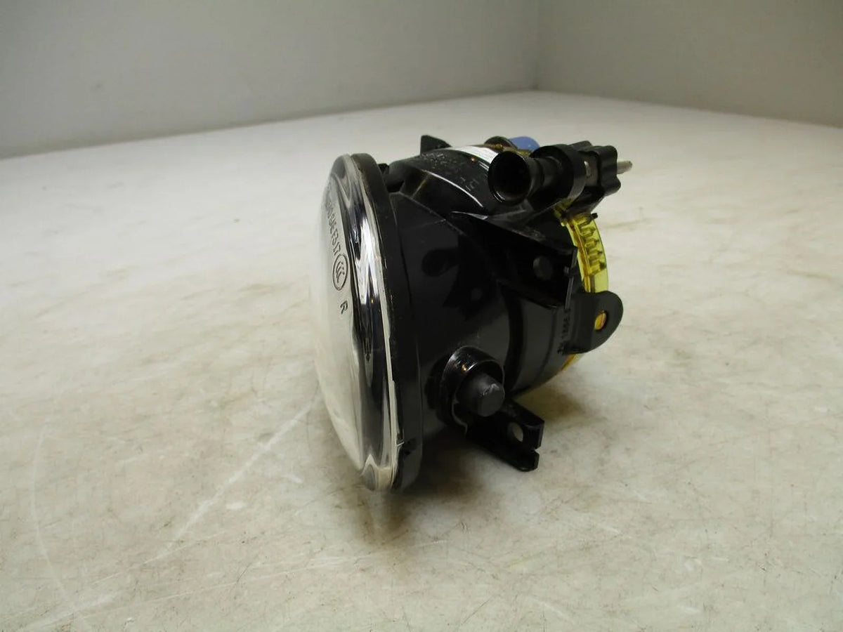 Sprinter Fog Bumper Pre-Owned RH Mercedes Mounted Light (Good) 2023 OEM Passenger