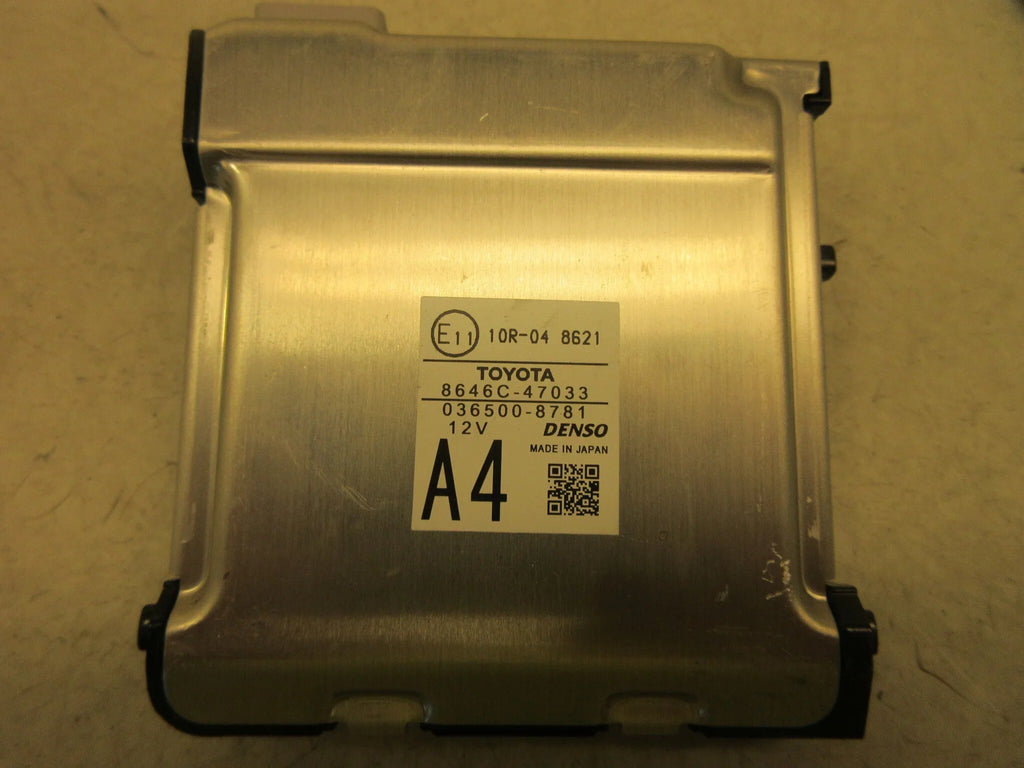 Mounted Toyota Prius 17-20 Windshield LKQ Departure Camera Warning (Good) OEM Lane Pre-Owned