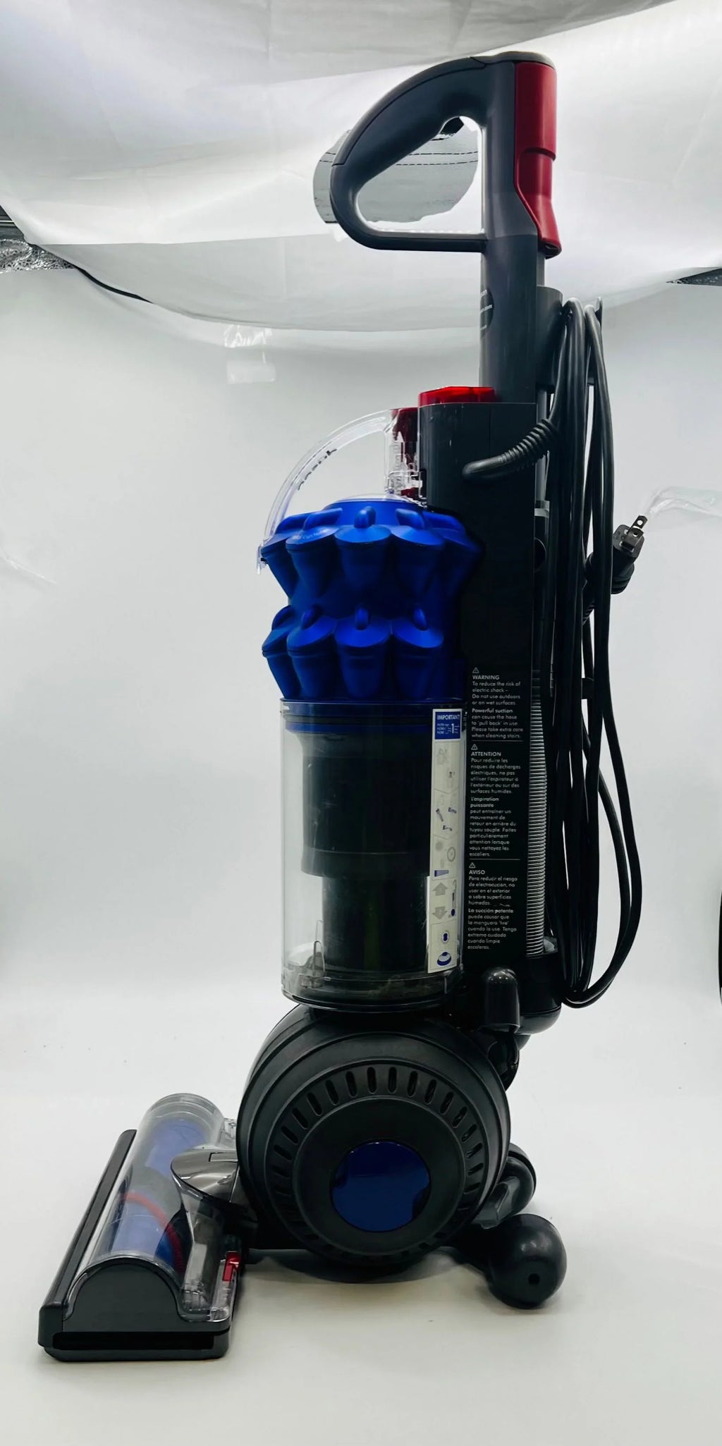 DC50 Vacuum Box Dyson 209456-02 Open Upright Iron/Blue Allergy Ball Compact