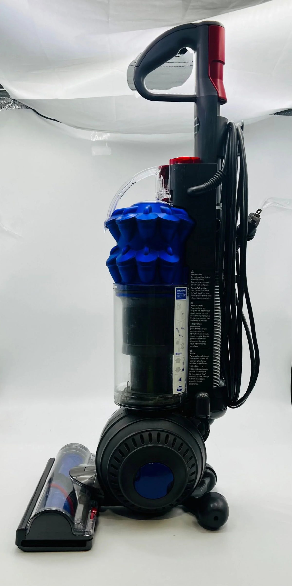 DC50 Vacuum Box Dyson 209456-02 Open Upright Iron/Blue Allergy Ball Compact