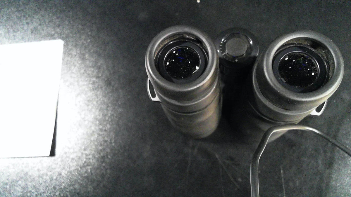 AquaDura 10x42 Leica Binoculars Lens Plus HD Coating, Black With Ultravid
