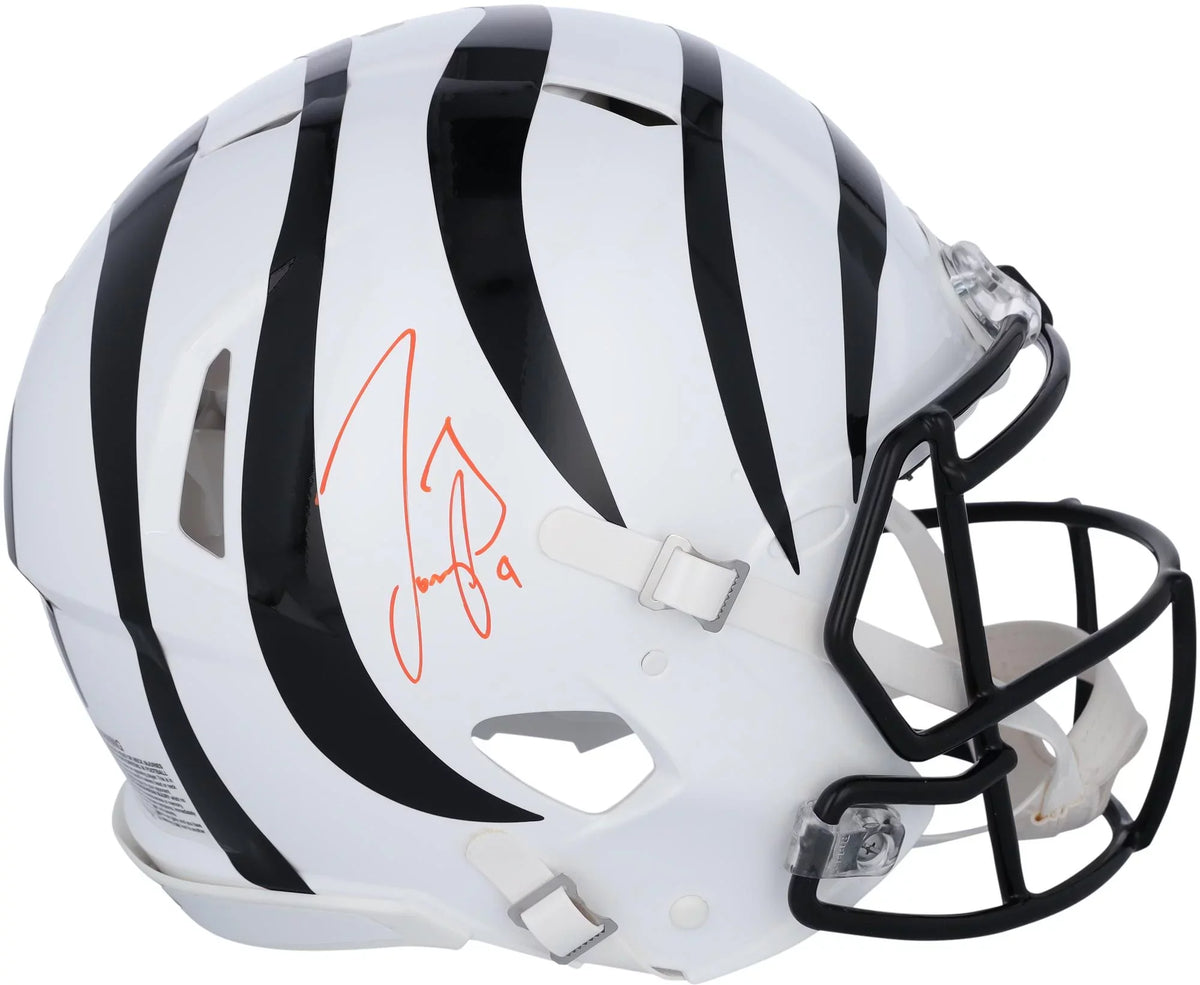Alternate Riddell Certified Cincinnati Joe 2022 Burrow Autographed - Speed Bengals Authentic Fanatics Helmet Authentic