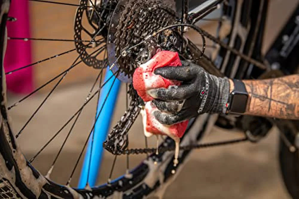 Bike and Bike Clean, Electric Bike Chain & Lube for Lube Kit Kit Maintenance - Kit, Bike Bikes Protect Muc-Off eBike - Cleaning Wash Includes